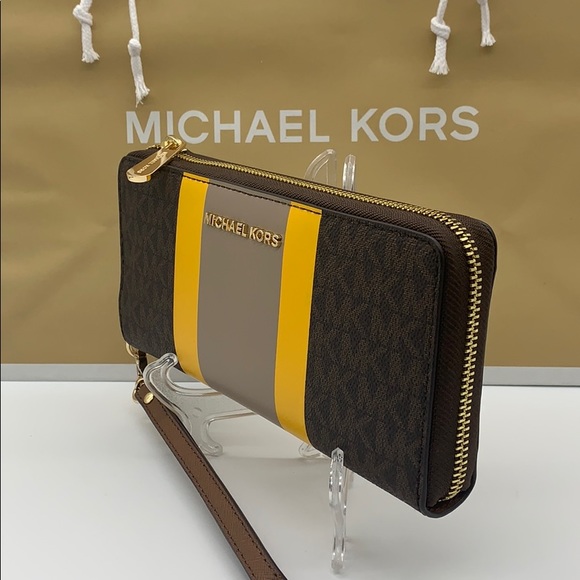 MICHAEL KORS JET SET TRAVEL LG TRVL CONTINENTAL - Picture 8 of 16